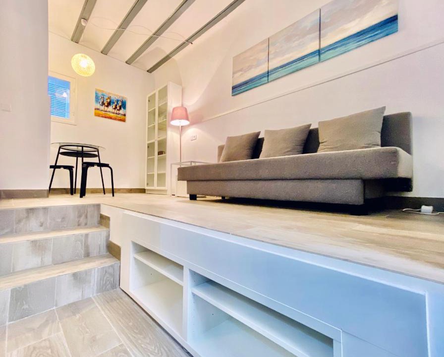 Las Acacias Apartment | Charming Paseo de los Olmos
