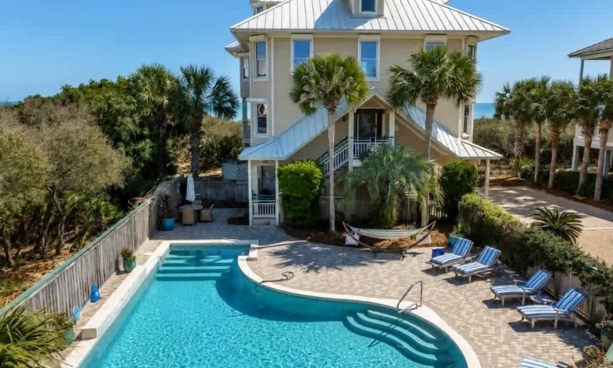 Plantation House | Gulf Front- Private Pool- Pet Friendly SGI