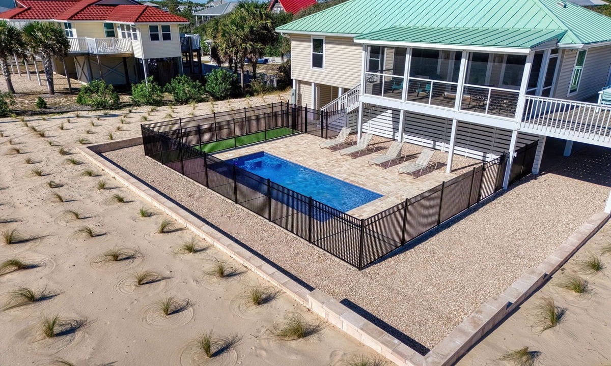 St. George Island House | Heated Pool, Dog Friendly Aqua Holic - across from the beach 3 bedroom 2 bath