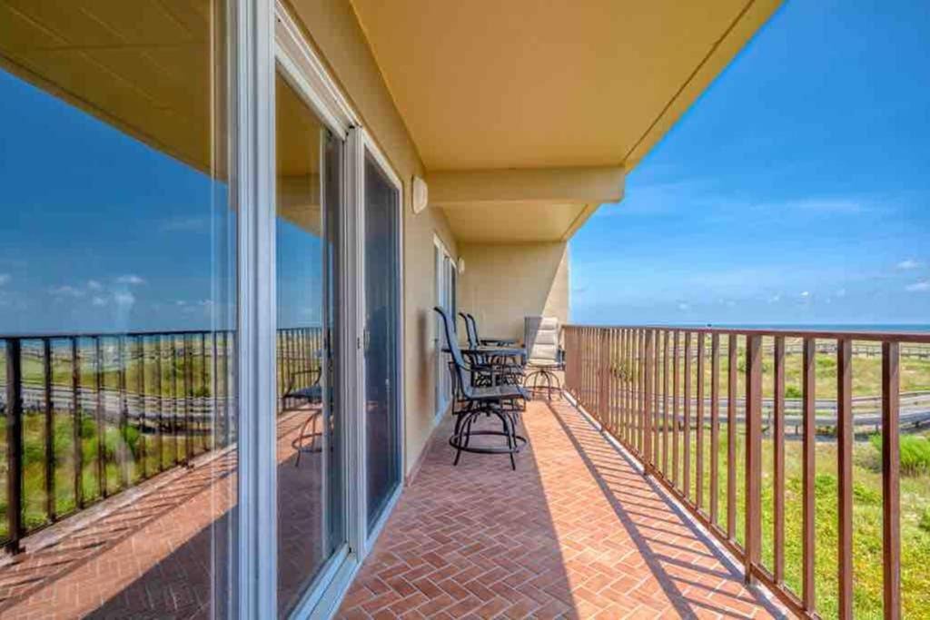 Fernandina Beach Apartment | Ketch a Wave at Ketch Courtyard - Oceanfront, Perfect for Families