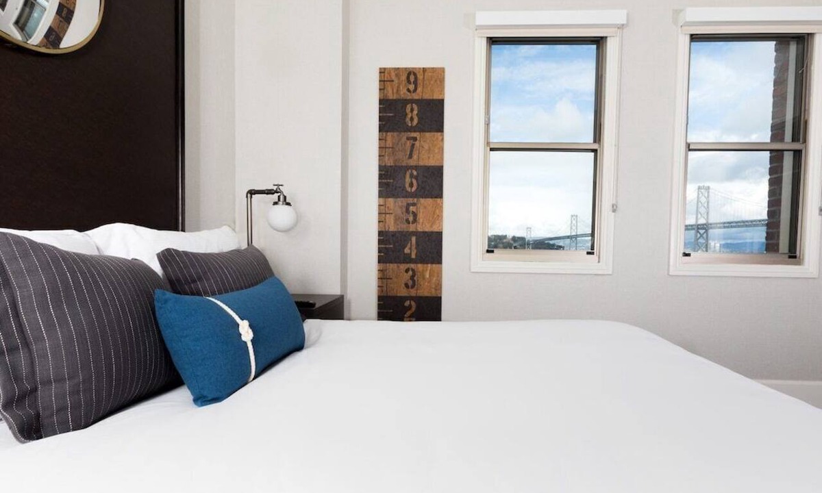 South Beach Hotel | Waterfront Queen Room w/Free Breakfast & Bay View | 1 Mile to Oracle Park