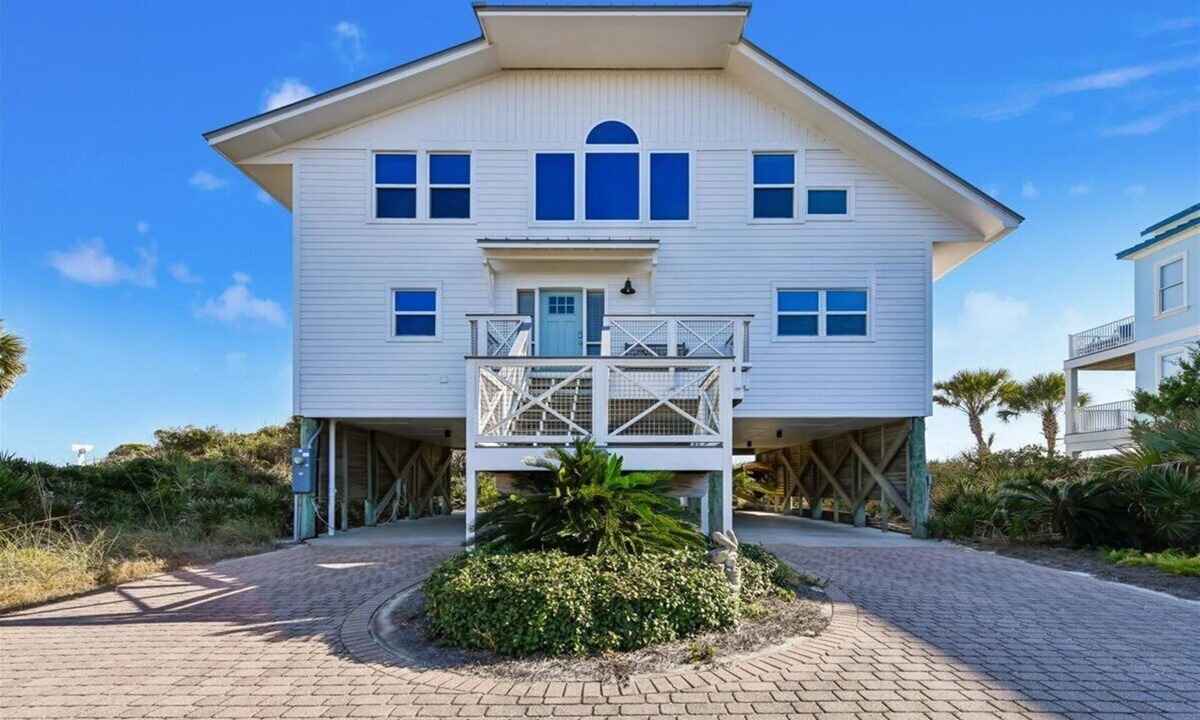 Plantation House | Welcome to Blu Sea Glass!
