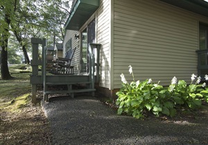 Down-Home Christmas Mountain Village, 2 Bedroom Cottage in Wisonsin Dells