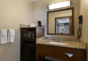 Orlando Vacation! 3 Convenient Units, Pool, Free Parking, Near SeaWorld Orlando in Orlando
