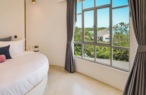 Moo 5 Resort | Ampersand Resort
