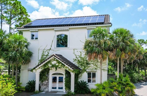 Plantation House | Atlantis - 5-Bedroom Luxury Beach Home