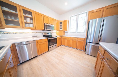 Plantation House | August 2026 Big Savings! Secluded 4BR/3.5BA, Community Pool
