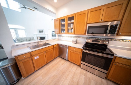 Plantation House | August 2026 Big Savings! Secluded 4BR/3.5BA, Community Pool