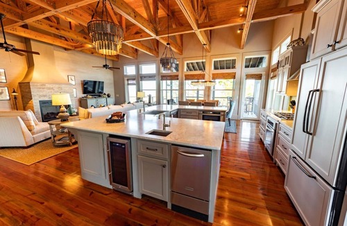 Plantation House | August 2026 Big Savings! 'Forcynthia' Luxury Bay Home 4BR/4.5BA