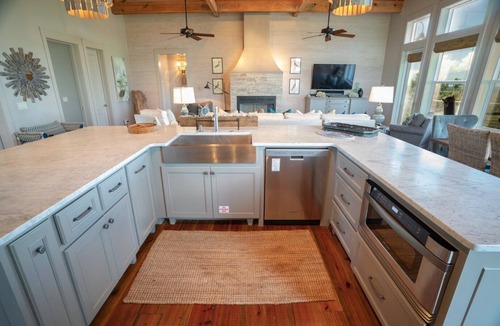 Plantation House | August 2026 Big Savings! 'Forcynthia' Luxury Bay Home 4BR/4.5BA
