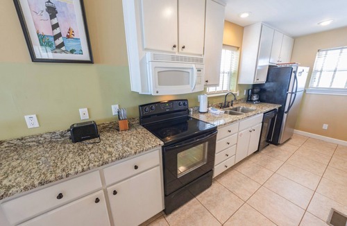 East End House | August 2026 Big Savings! 3BR/3BA Dog-Friendly, BEACHFRONT