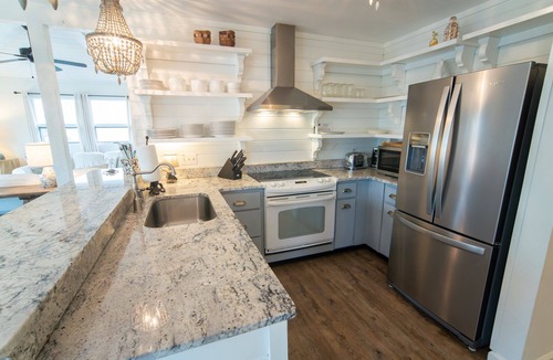 Plantation House | August 2026 Big Savings! 3BR/2BA 1st Tier, Timeless Beauty