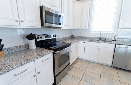 St. George Island House | August 2026 Big Savings! Amazing Views, Steps to Beach! 1st Tier, Pool