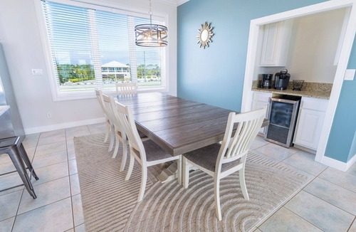 St. George Island House | August 2026 Big Savings! Amazing Views, Steps to Beach! 1st Tier, Pool