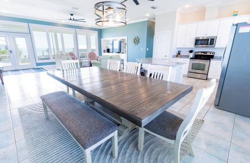 St. George Island House | August 2026 Big Savings! Amazing Views, Steps to Beach! 1st Tier, Pool
