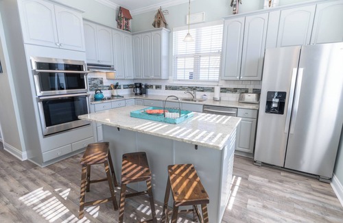 East End House | August 2026 Big Savings! Beach Retreat, Easy Beach Access