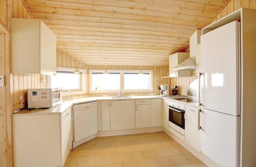 Sandkaas House | Awesome home in Allinge with sauna