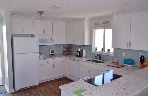 East End Condo | BEACHFRONT Gorgeous View! OCEANFRONT Sunday to Sunday