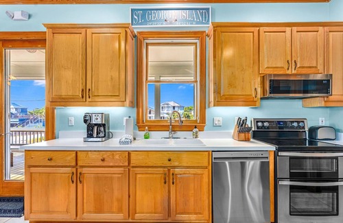 St. George Island House | Black Skimmer - Beach front, screened porch, elevator, and pet friendly!