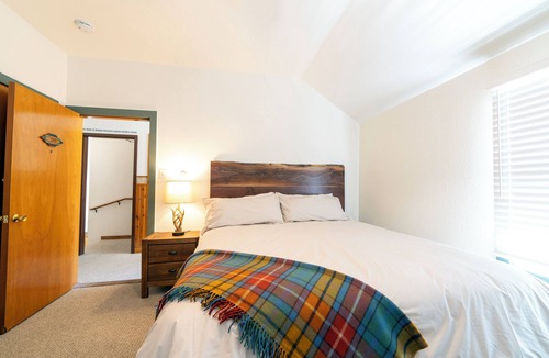 Camp Richardson Hotel | Camp Richardson Historic Resort