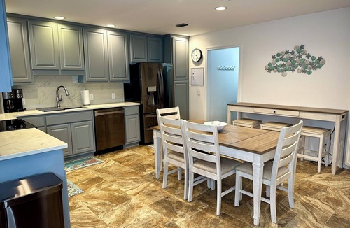 St. George Island House | Centrally located single-level beach house!