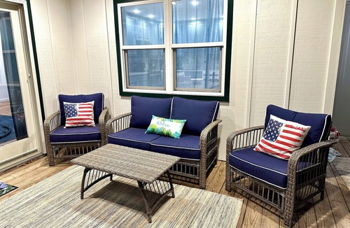 St. George Island House | Centrally located single-level beach house!