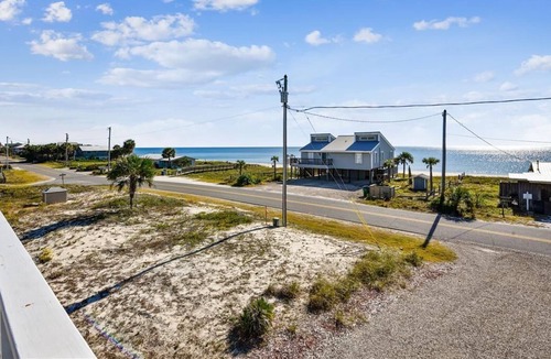 St. George Island House | FABULOUS FAMILY FUN AWAITS YOU AT HIGH BREEZE!