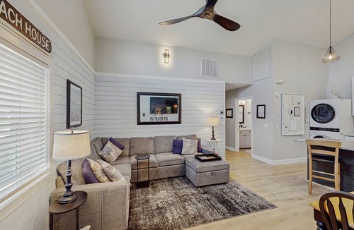 St. George Island Condo | Great, dog-friendly home with Gulf views, shared pool, just steps from the Gulf