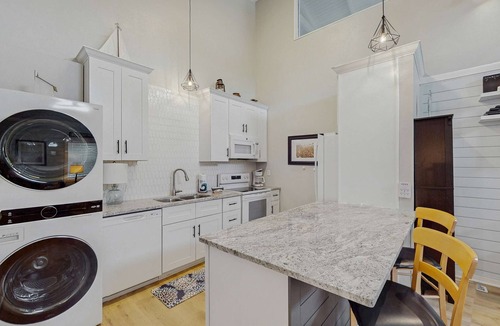St. George Island Condo | Great, dog-friendly home with Gulf views, shared pool, just steps from the Gulf