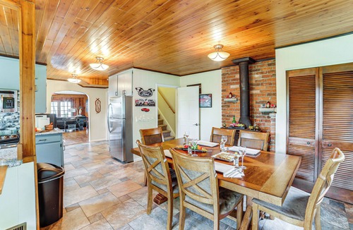 Horton House | Group Retreat on Wolf Lake! Paddle, Fish & BBQ