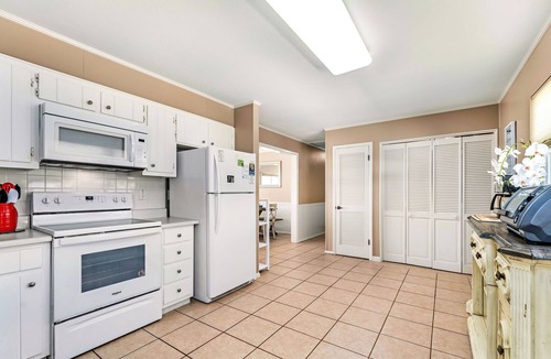 St. George Island House | Heated Pool, Dog Friendly Aqua Holic - across from the beach 3 bedroom 2 bath