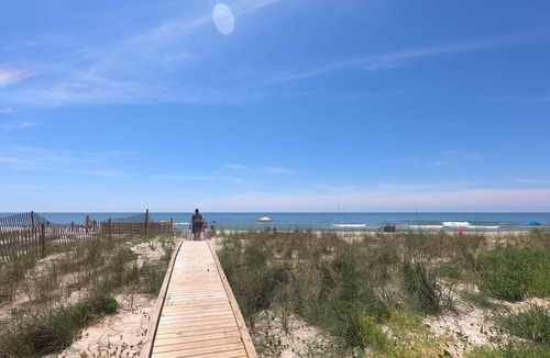 St. George Island Hotel | Island Suites - Beachfront, boutique hotel, walk to lighthouse, dining & more