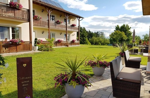 Bad Waltersdorf House | Kirschsuite ab 3 Nächte Halbpension - Hotel-restaurant Teuschler-mogg