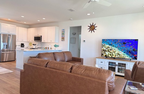St. George Island House | New! Bayfront home w/Pool, Golf Cart, Kayaks, Bikes & The Islands Best Sunsets!