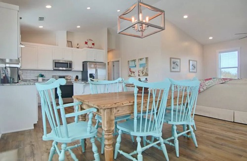 St. George Island House | Private pool! Steps from the Beach, Pet Friendly 60% off for Jan & Feb monthly