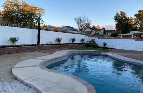 Lancaster House | Quartz Hill House with Swimming Pool