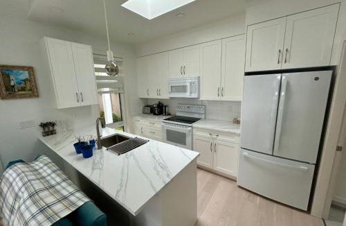 Metro Vancouver Regional District Villa | Skana South