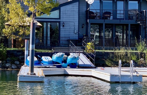 Tahoe Keys House | Skiing-Snowboarding-Sledding-Waterfront-HotTub-PoolTable-Fireplace