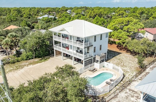 St. George Island House | St. George Island Home Pool Elevator Weekly Rental