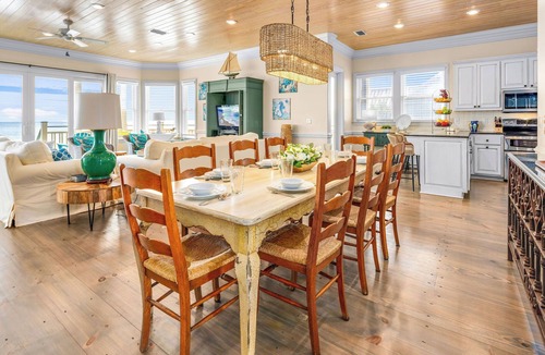 Plantation House | Sunrise Point - Beach Front, Pet Friendly, Community Pool, Biking Trails!