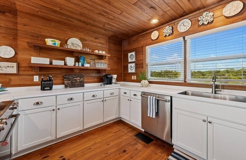 Plantation House | Welcome to Blu Sea Glass!