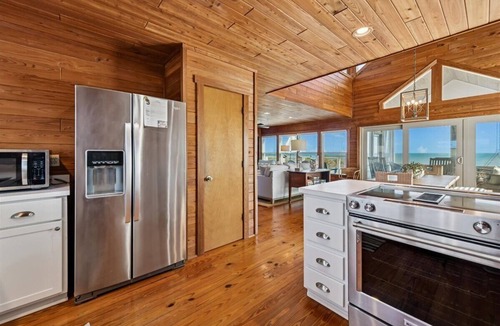 Plantation House | Welcome to Blu Sea Glass!