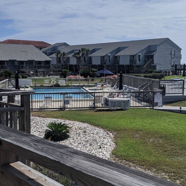 1bd-1bath-sleep4-Townhome 1804 E Gulf Beach Dr Unit K-12-nice gulf view-pool