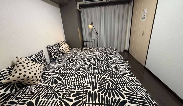 アクセス&コスパ最高!徒歩 本町駅5分! 広々デザイナーズ1LDK、最大6人!902 in 大阪市