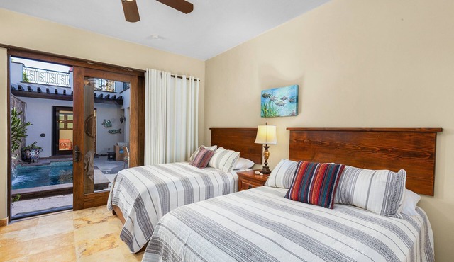 A breathtaking custom home with a private pool 5.5 ft deep and Ocean View in Loreto
