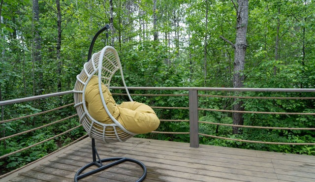 Algonquin's Edge Resort | Dome 2 in South Algonquin