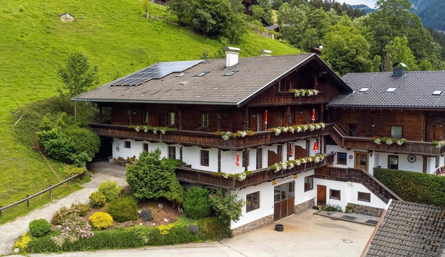Alpbach: apartment by the ski lift in Alpbach