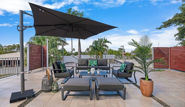 An Absolute Poolside Break by Casuarina Beach in Brinkin