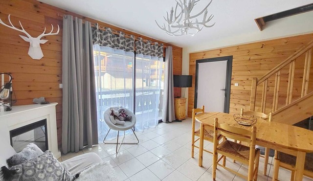 Apartment in ski resort chalet in Réallon