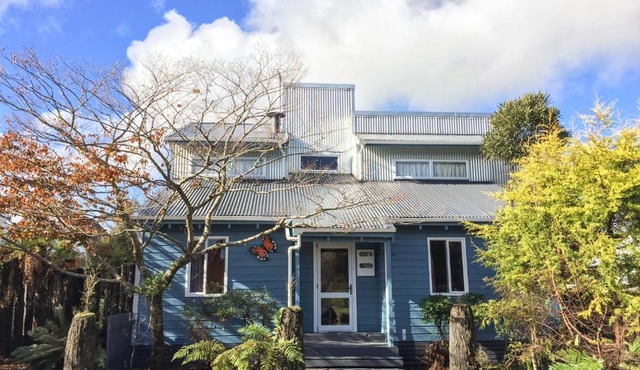 Ariki Lodge in National Park